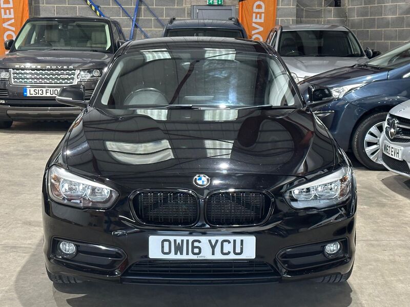 BMW 1 SERIES