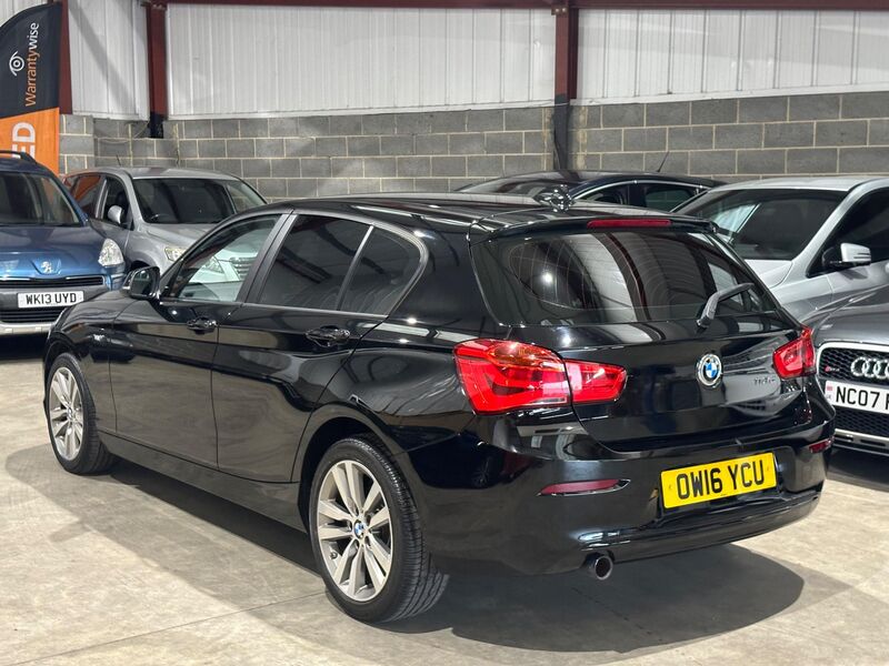 BMW 1 SERIES