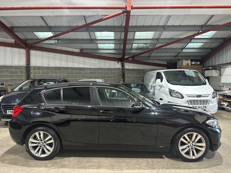 View BMW 1 SERIES 2.0 118d Sport Euro 6 (s/s) 5dr