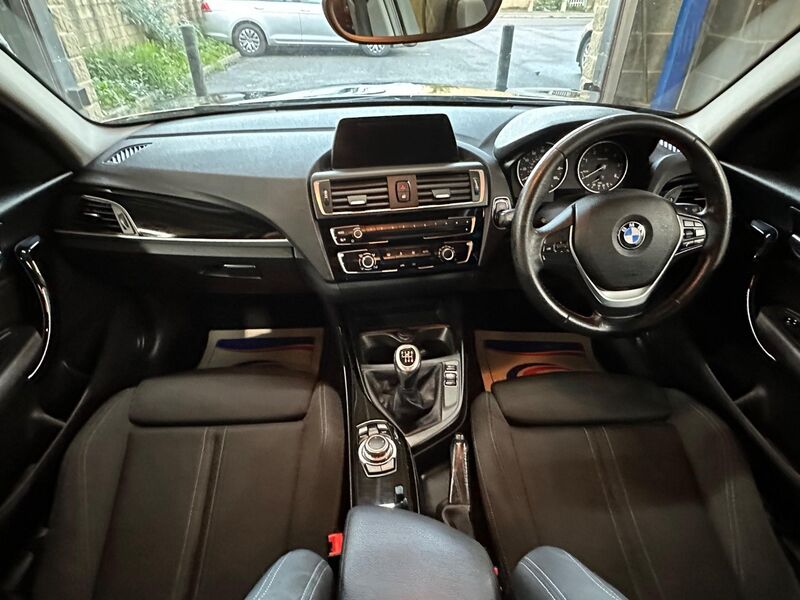 BMW 1 SERIES