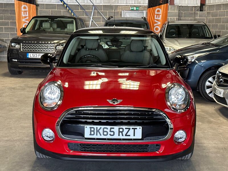 MINI HATCH