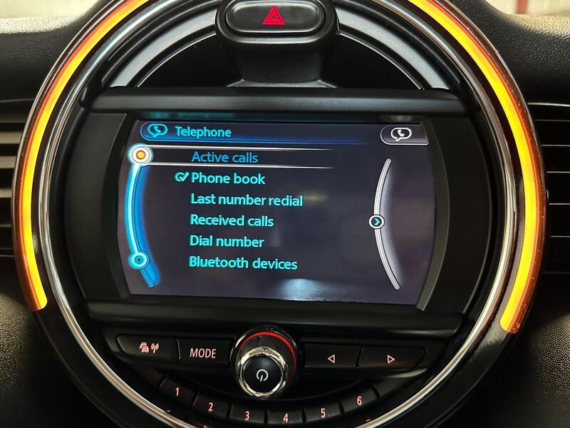 MINI HATCH