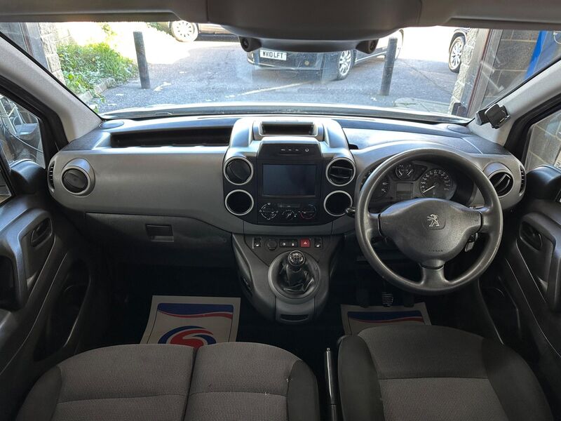 PEUGEOT PARTNER