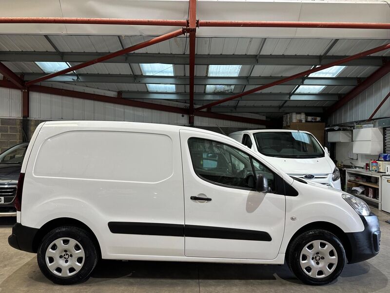 View PEUGEOT PARTNER 1.6 BlueHDi 854 Professional L1 5dr