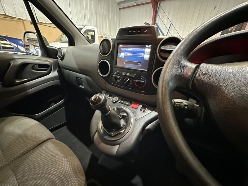 PEUGEOT PARTNER