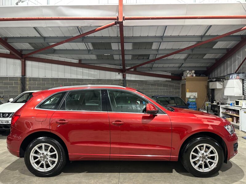 View AUDI Q5 2.0 TDI SE quattro Euro 4 5dr