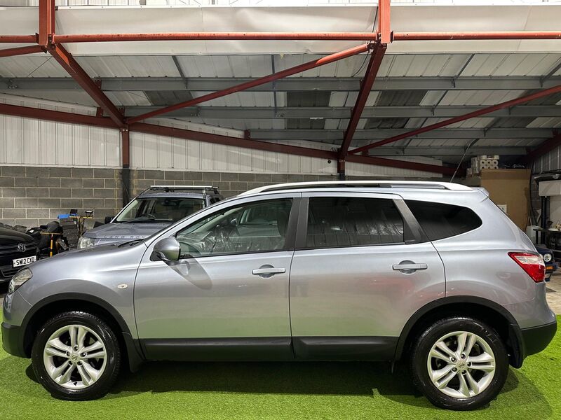NISSAN QASHQAI+2