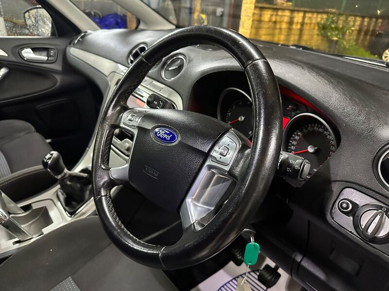FORD S-MAX