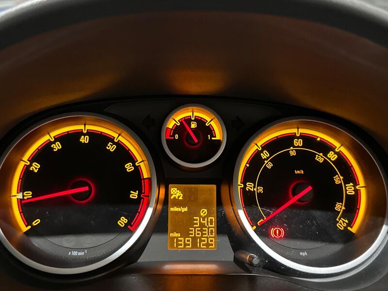 VAUXHALL CORSA