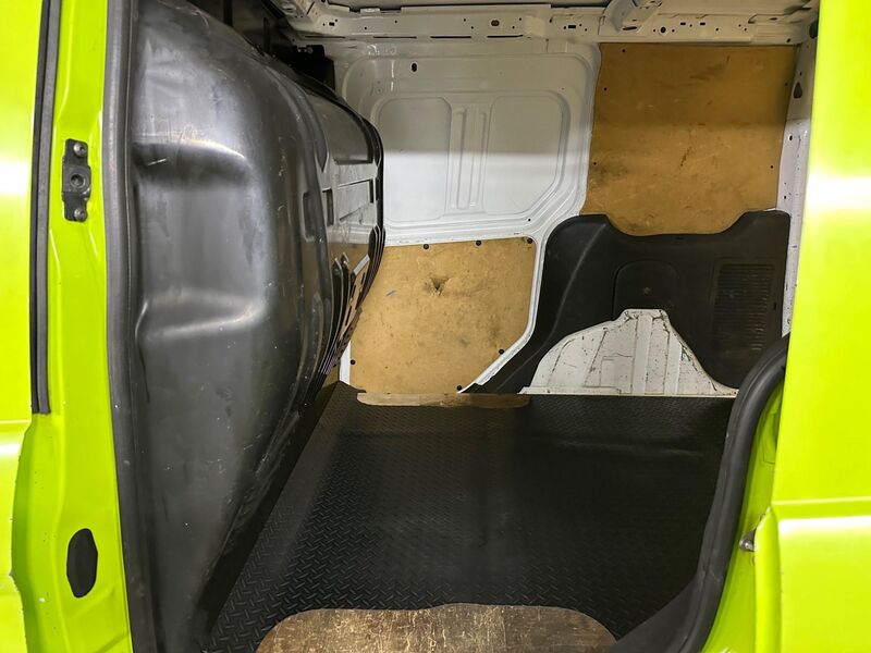 FORD TRANSIT CONNECT