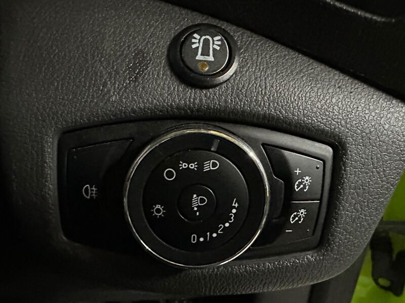 FORD TRANSIT CONNECT