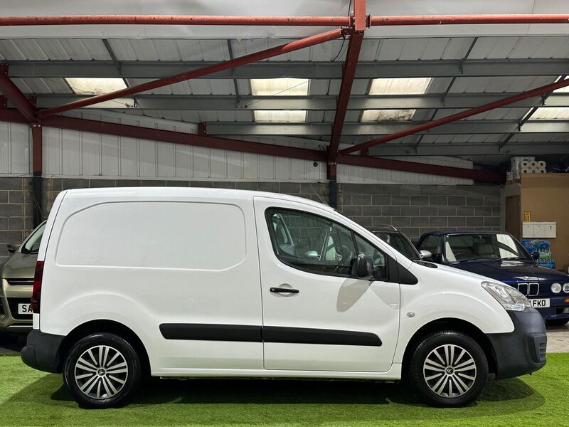 View CITROEN BERLINGO 1.6 HDi 625 Enterprise L1 5dr