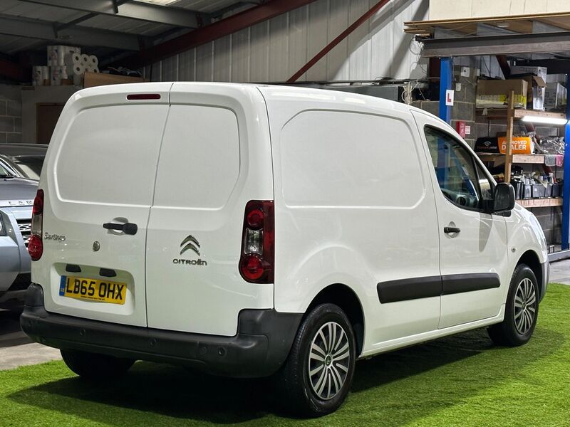 View CITROEN BERLINGO 1.6 HDi 625 Enterprise L1 5dr