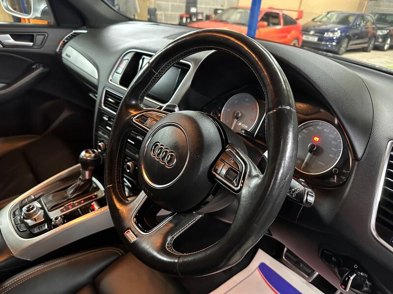 AUDI SQ5