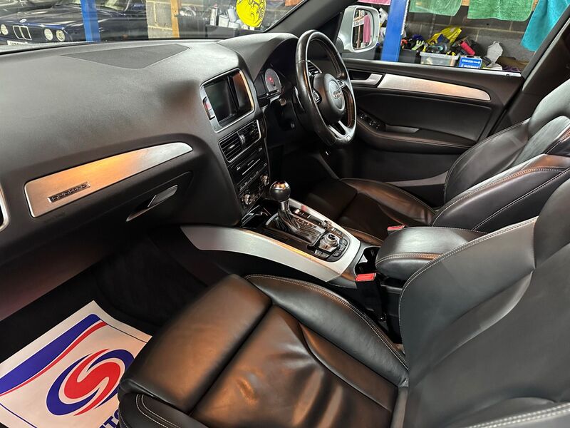 AUDI SQ5