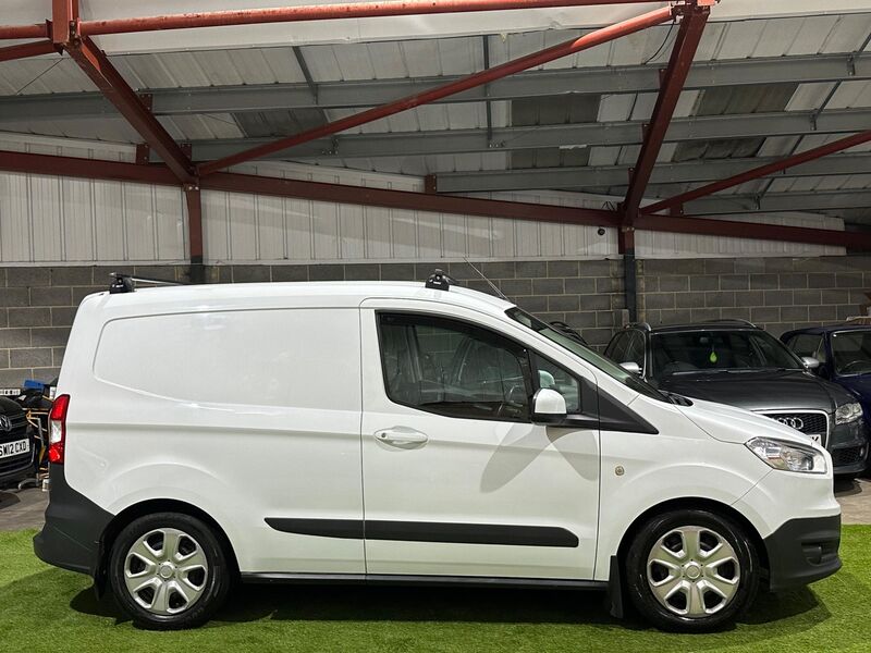 View FORD TRANSIT COURIER 1.6 TDCi Trend L1 Euro 5 5dr