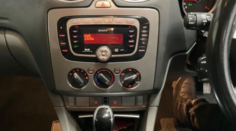FORD FOCUS