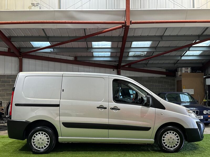 View CITROEN DISPATCH 1.6 1000 HDi Enterprise FWD L1 H1 5dr