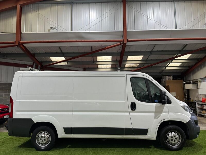 View CITROEN RELAY 2.2 HDi 35 L2 Euro 5 5dr