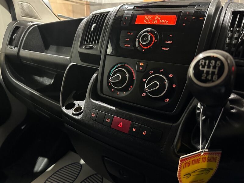 PEUGEOT BOXER