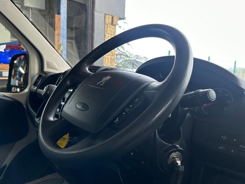 PEUGEOT BOXER
