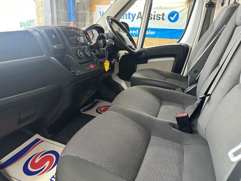 PEUGEOT BOXER