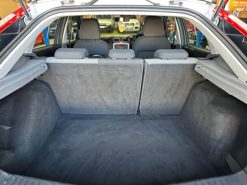FORD FOCUS