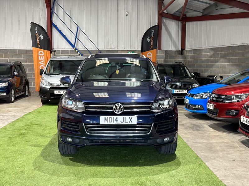 VOLKSWAGEN TOUAREG