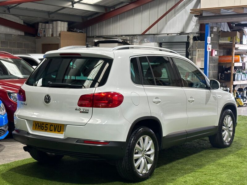 View VOLKSWAGEN TIGUAN 2.0 TDI BlueMotion Tech Match DSG 4WD Euro 6 (s/s) 5dr