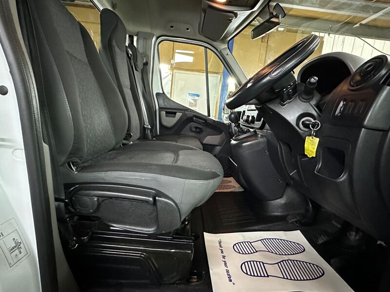 VAUXHALL MOVANO