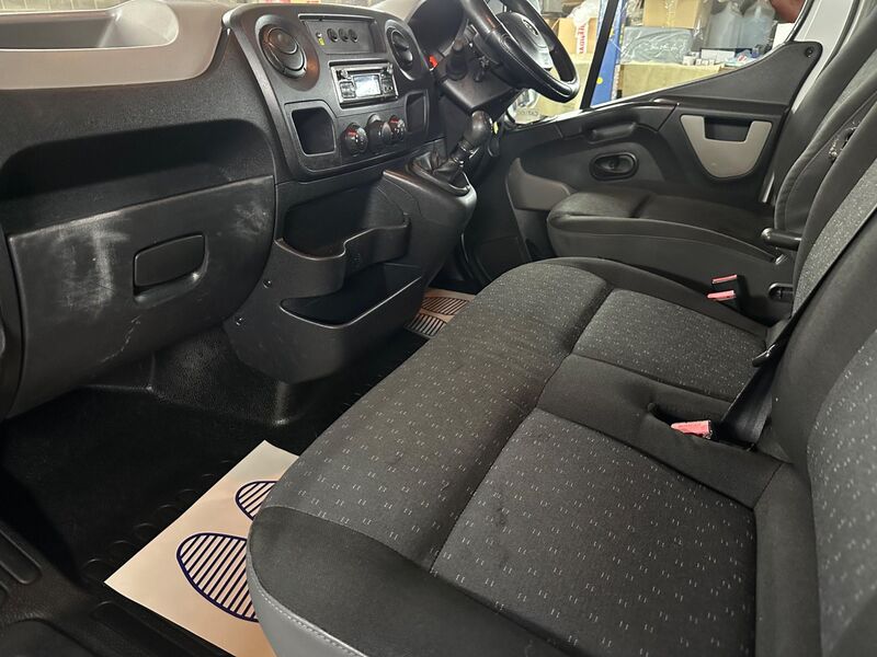 VAUXHALL MOVANO