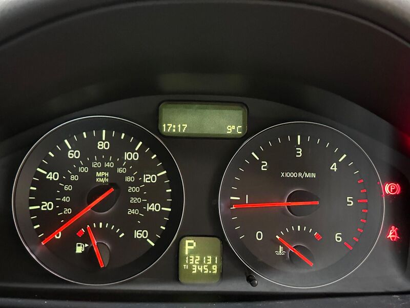 VOLVO V50