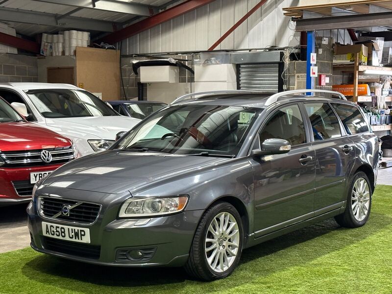 VOLVO V50