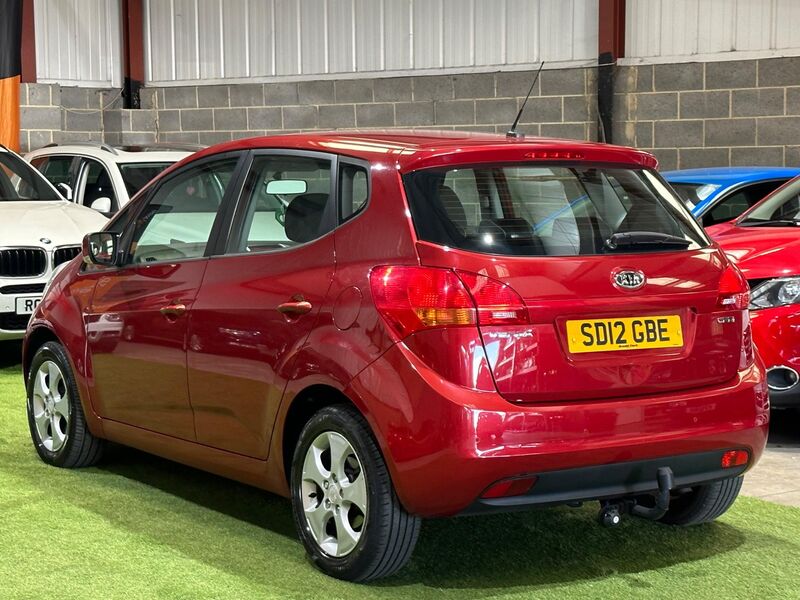 KIA VENGA