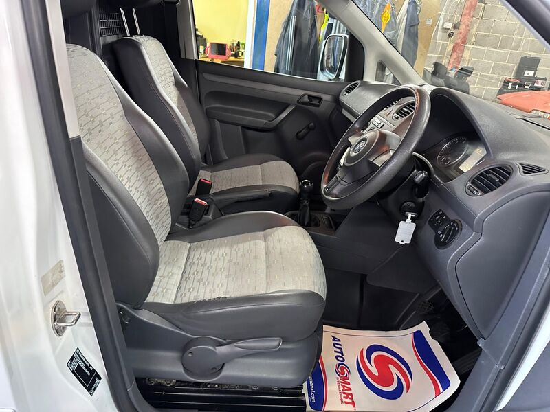 VOLKSWAGEN CADDY