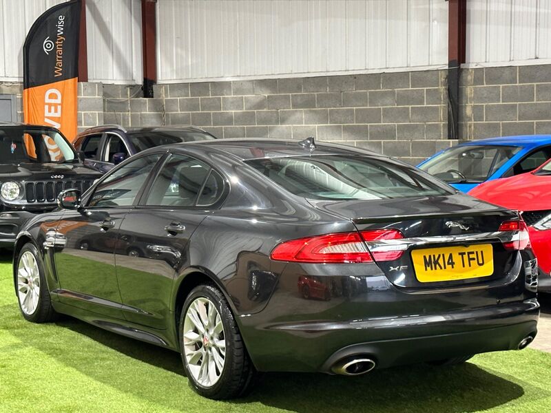 JAGUAR XF