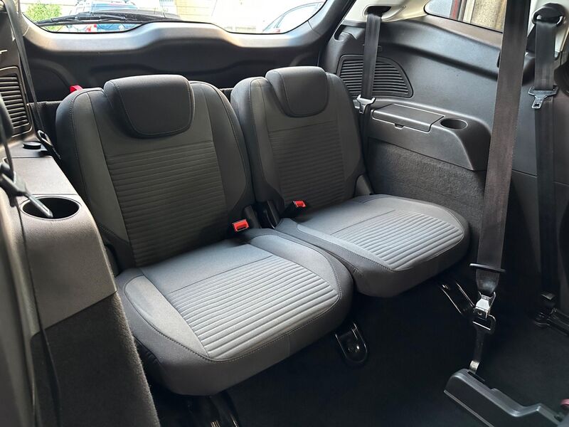 FORD GRAND C-MAX