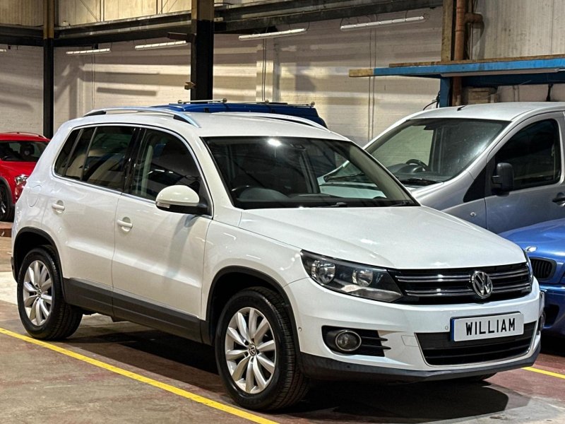 View VOLKSWAGEN TIGUAN 2.0 TDI BlueMotion Tech Match 4WD Euro 5 (s/s) 5dr