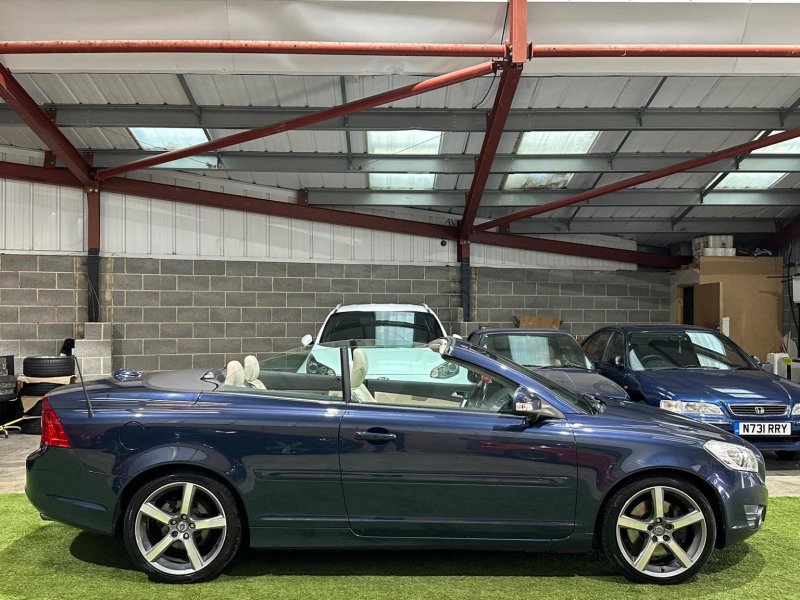 VOLVO C70