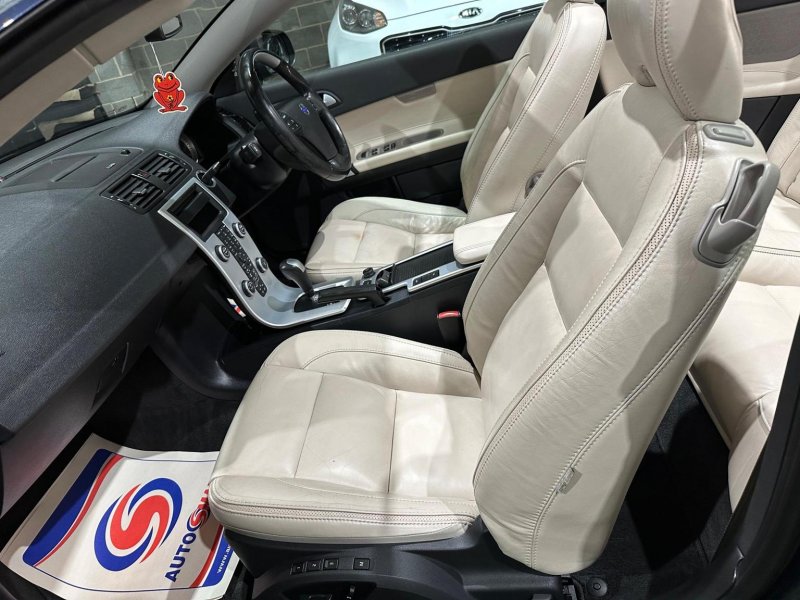 VOLVO C70
