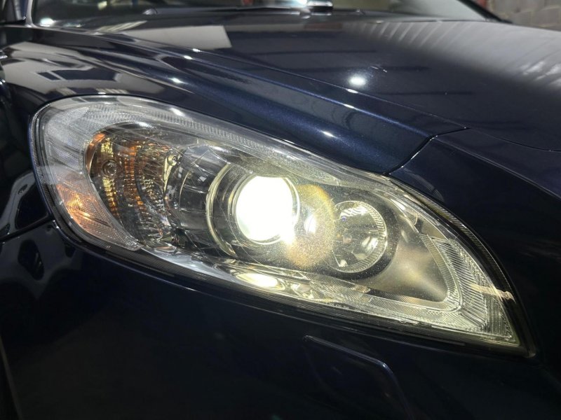 VOLVO C70