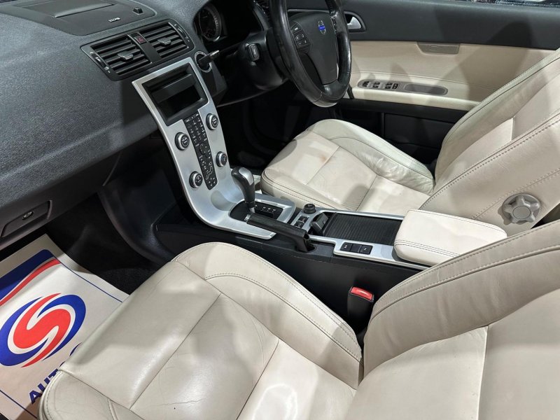 VOLVO C70