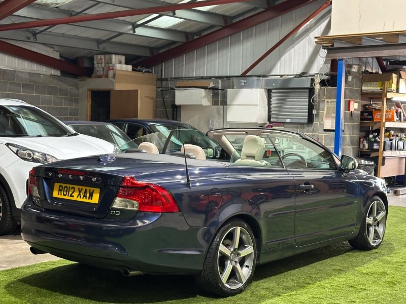 VOLVO C70
