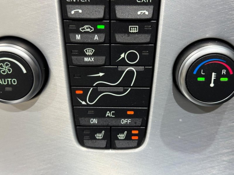 VOLVO C70