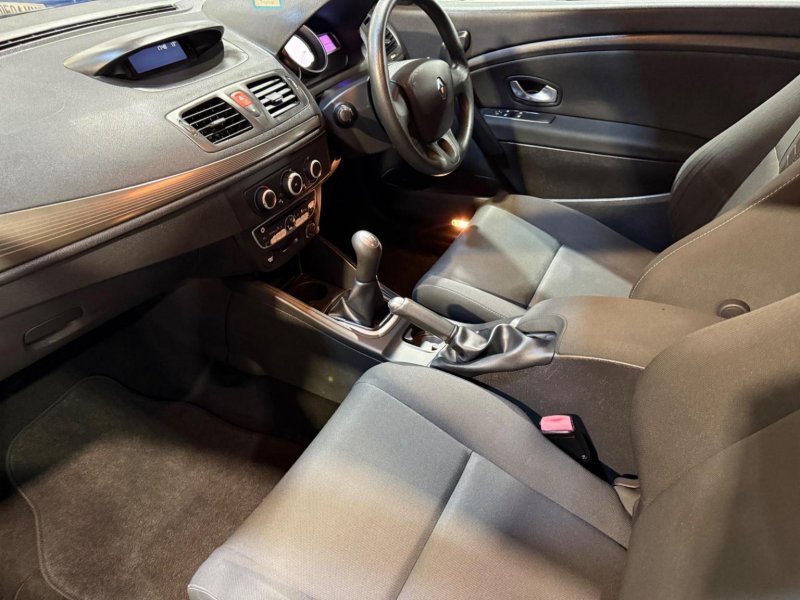 RENAULT MEGANE