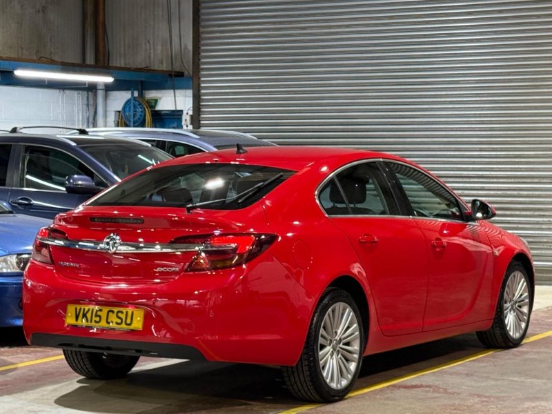 VAUXHALL INSIGNIA
