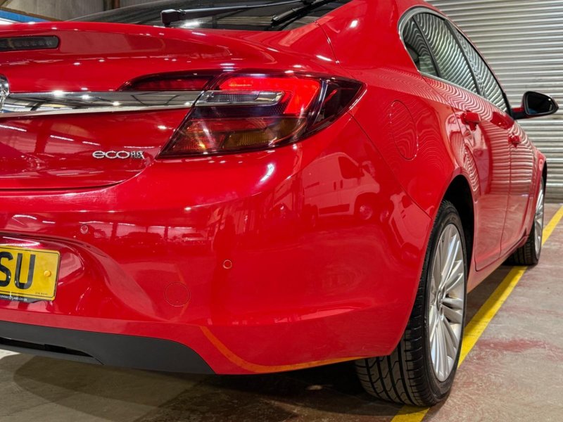 VAUXHALL INSIGNIA