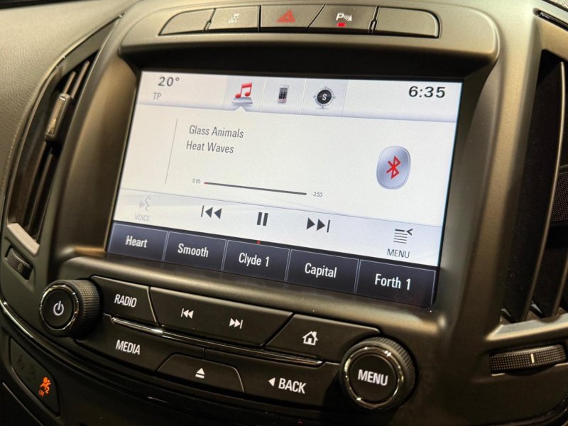 VAUXHALL INSIGNIA