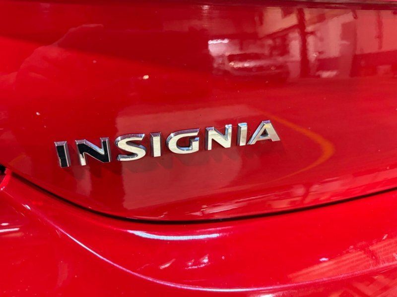 VAUXHALL INSIGNIA