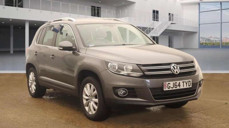 View VOLKSWAGEN TIGUAN 2.0 TDI BlueMotion Tech Match DSG 4WD Euro 5 (s/s) 5dr